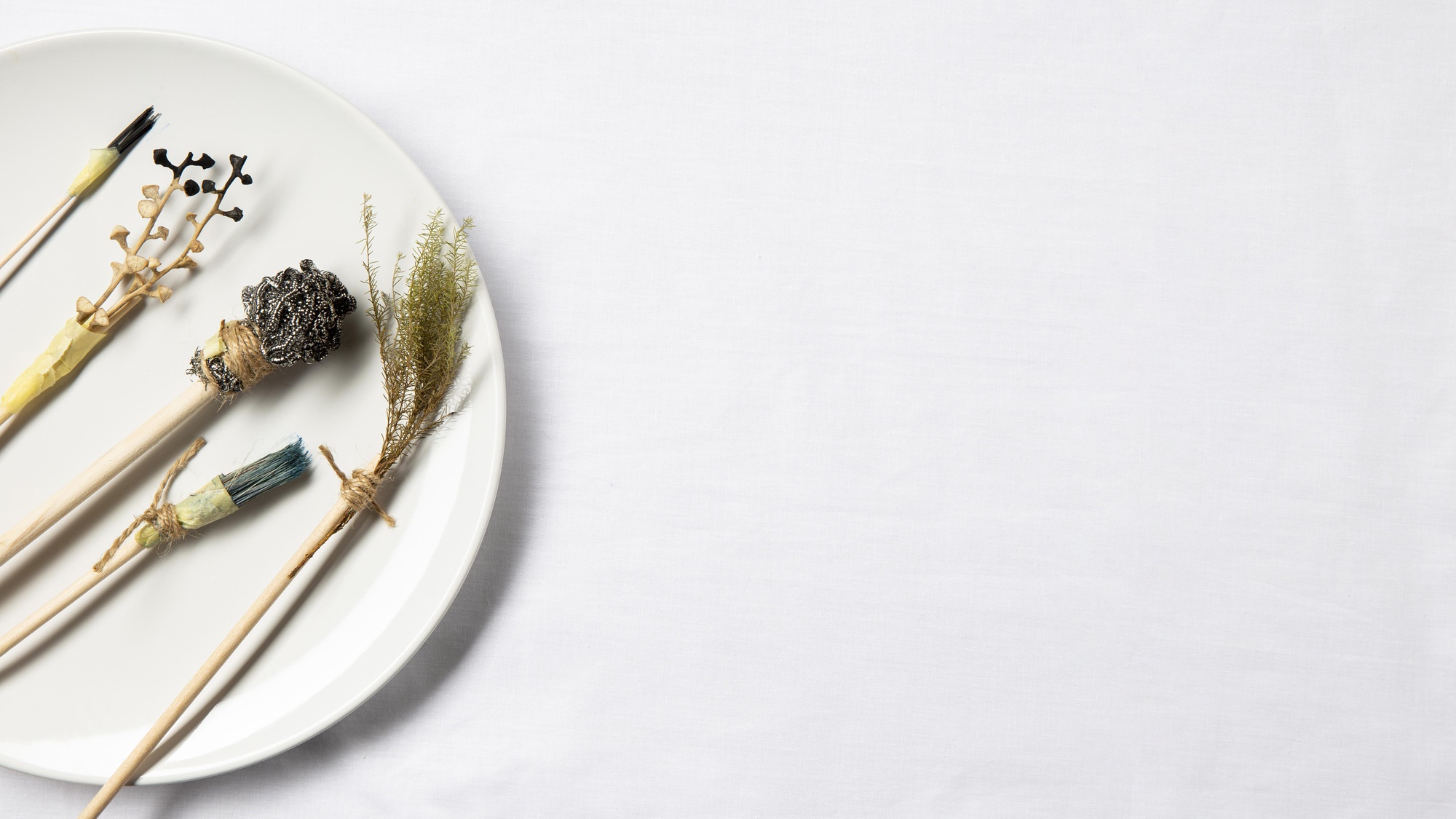 Przykładowe menu degustacyjne na stole